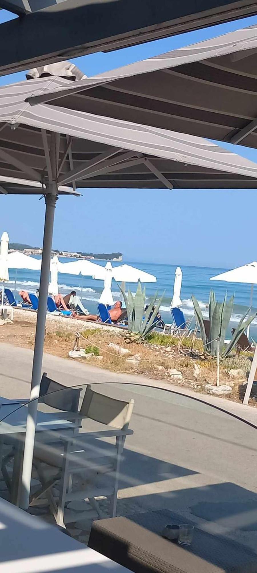 Kormoranos Beach 阿查拉维 外观 照片